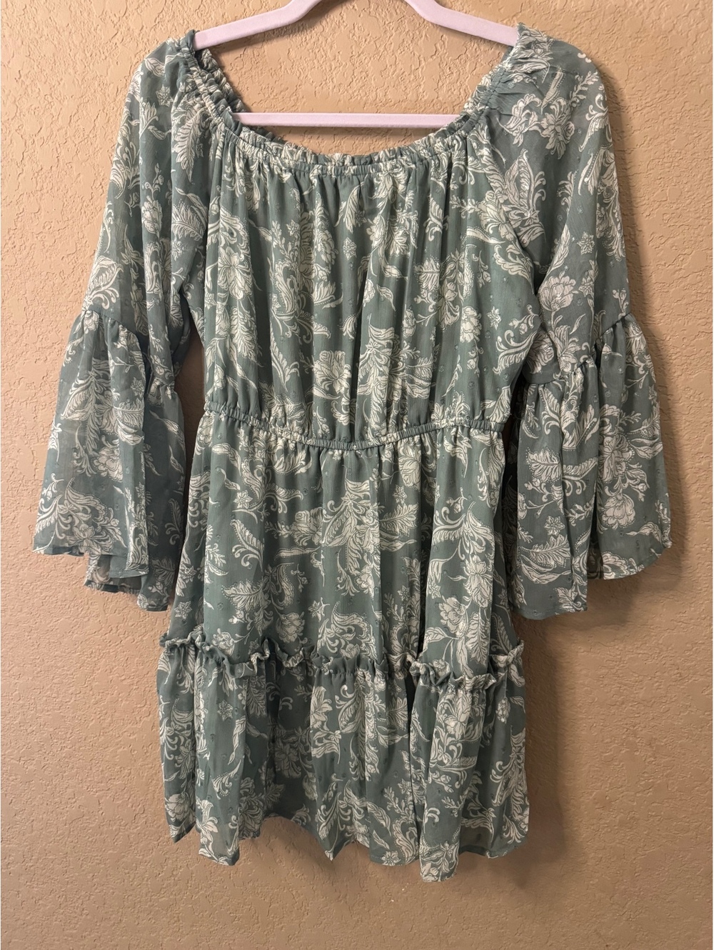 Promesa- Small Bell Sleeve Dress